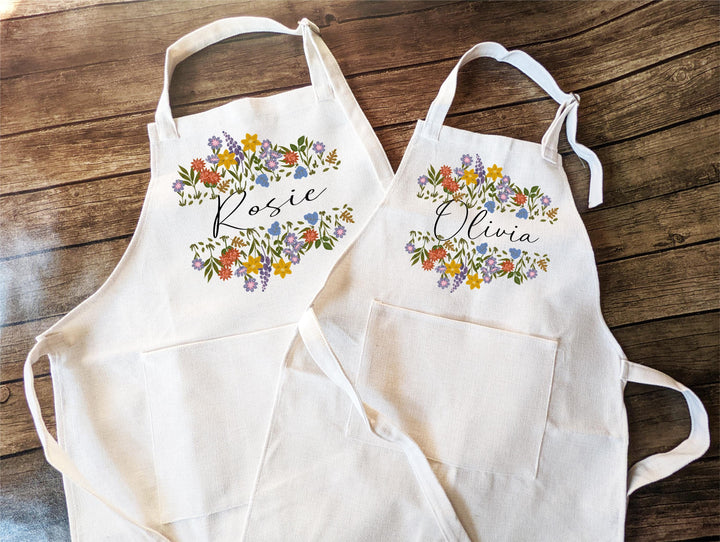 Personalized Aprons Women and Kid Mommy Daughter Matching