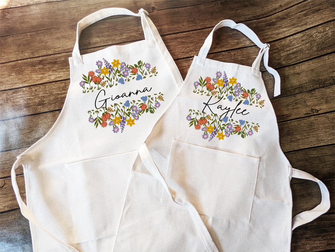 Personalized Aprons Women and Kid Mommy Daughter Matching