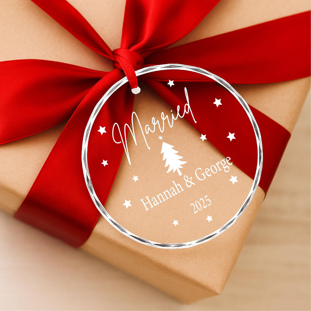 Married Christmas Ornament 2025 – Custom Wedding Keepsake Gift for Couples