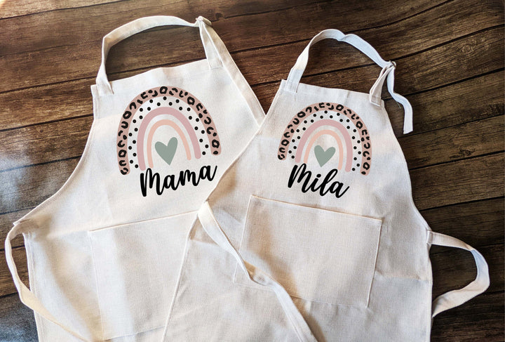 Personalized aprons&nbsp;Adult and kids| Custom Mommy daughter matching baking apron | Mom Son Matching&nbsp;apron | Family matching baking apron