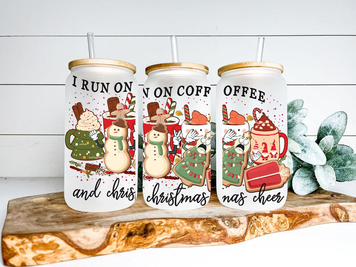 I Run on Coffee and Christmas Cheer Glass Cup – Frosted Christmas Tumbler with Bamboo Lid and Straw, Funny Holiday Coffee Lover Gift