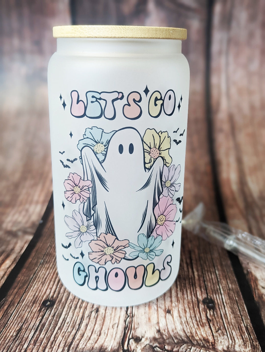 Lets go Ghouls Retro Flower Halloween Iced coffee cups&nbsp;16 oz Glass Beer can&nbsp;cup with lid and straw Halloween ghost coffee cups Cute ghost