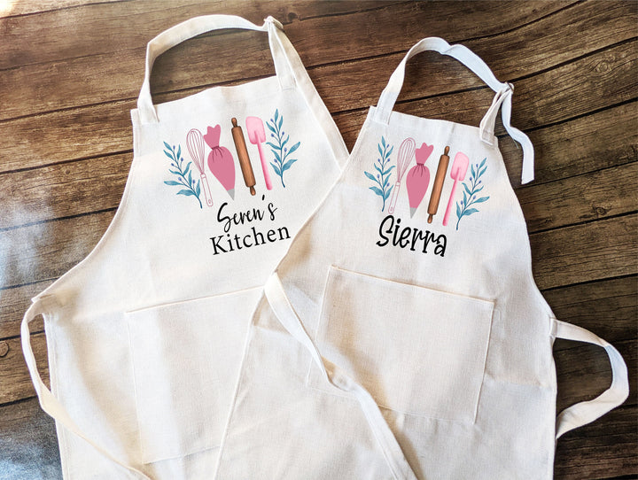 Personalized Apron for Women and Kids - Custom Apron with Pockets - Ideal Birthday Gift for Baking and Cooking