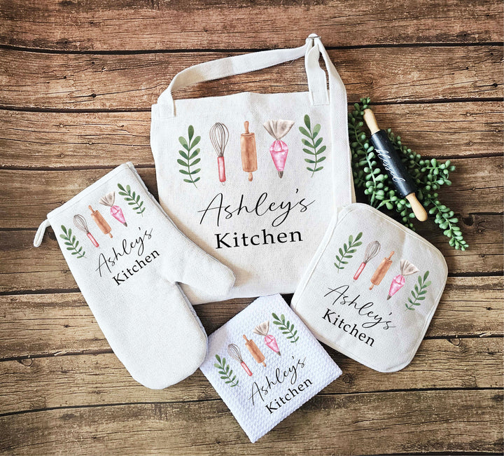 Personalized Apron for women with pocket Custom Oven mitts and Potholder Personalized dish towel Kitchen gift for her wedding gift for her