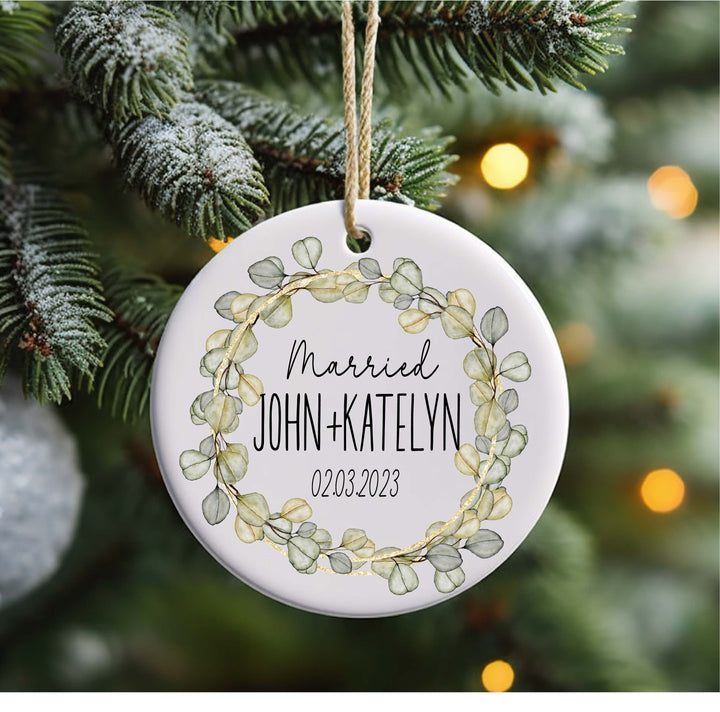 Personalized Married Christmas ornament Mr and Mrs Christmas Ornament Custom couple Christmas ornament First Christmas tree family ornament