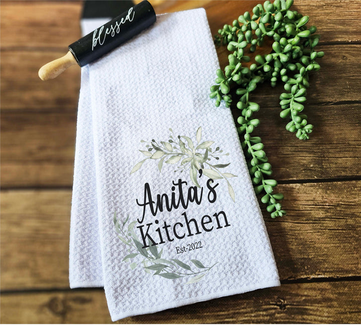 Personalized kitchen towel Custom Dish Towel Last name tea Towel with family name Kitchen decor Towel Bridal shower Custom name gift for her