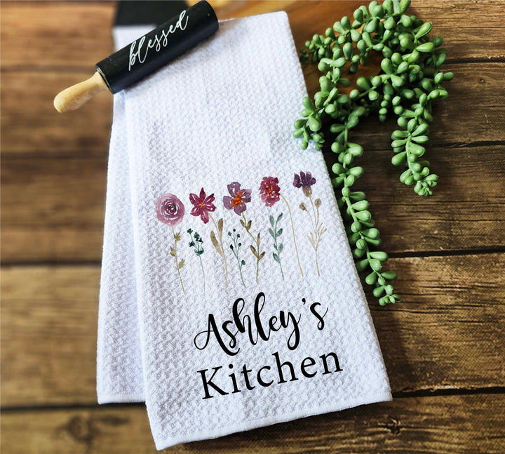 Personalized kitchen towel Custom Dish Towel Tea Towel name Kitchen decor Towel Bridal shower Custom gift for her Kitchen gift Mom Granny