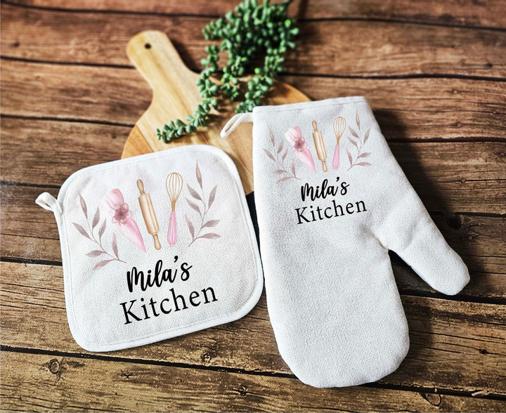 Personalized Women Apron with Pocket and Oven Mitts Set