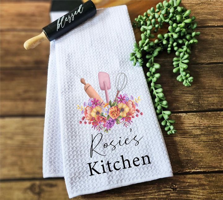 Personalized kitchen towel Custom Dish Towel Tea Towel&nbsp;name Kitchen decor Towels Bridal shower Custom gift for her Kitchen gift for her mom