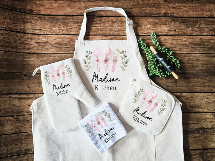 Personalized Apron for women with pocket Custom Oven mitts and Potholder Personalized dish towel Kitchen gift for her wedding gift for her