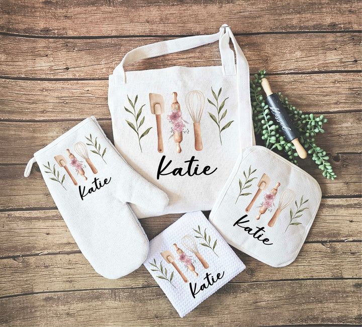 Personalized gift Apron for women with pocket Custom Oven mitts and Potholder Personalized dish towel Kitchen gift set&nbsp;wedding gift for her