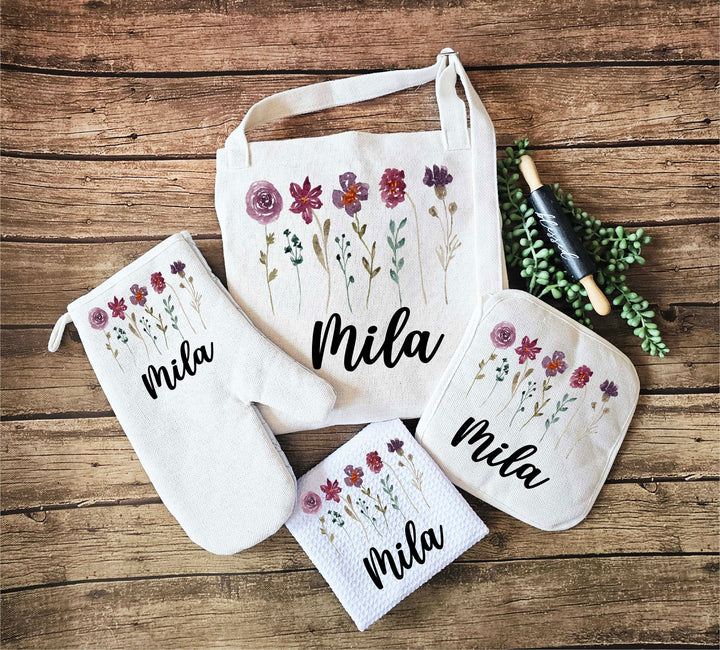 Personalized gift Apron for women with pocket Custom Holiday gift for her Oven mitts and Potholder Personalized dish towel&nbsp;wedding gift set