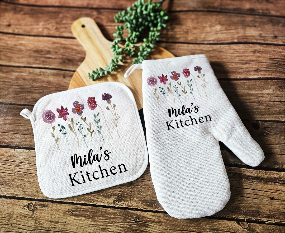 Personalized gift Apron for women with pocket Custom Holiday gift for her Oven mitts and Potholder Personalized dish towel&nbsp;wedding gift set