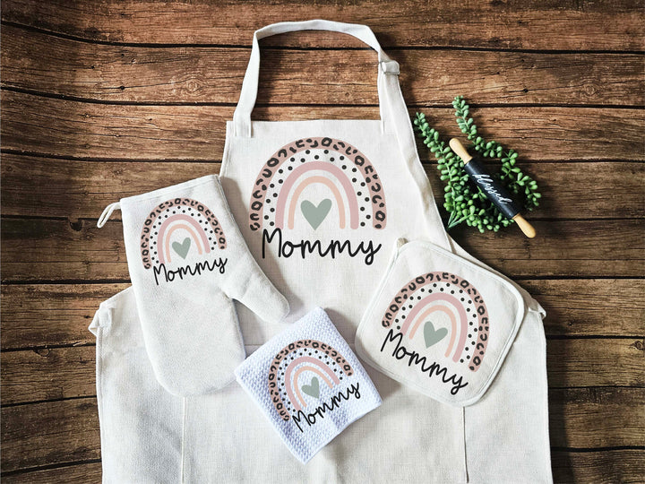 Custom Apron for Women with Pocket - Personalized Baker Gift - Includes Dish Towel - Ideal Kitchen, Wedding, and Birthday Gift for Her