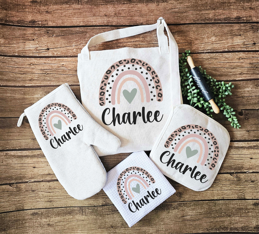 Custom Apron for Women with Pocket - Personalized Baker Gift - Includes Dish Towel - Ideal Kitchen, Wedding, and Birthday Gift for Her