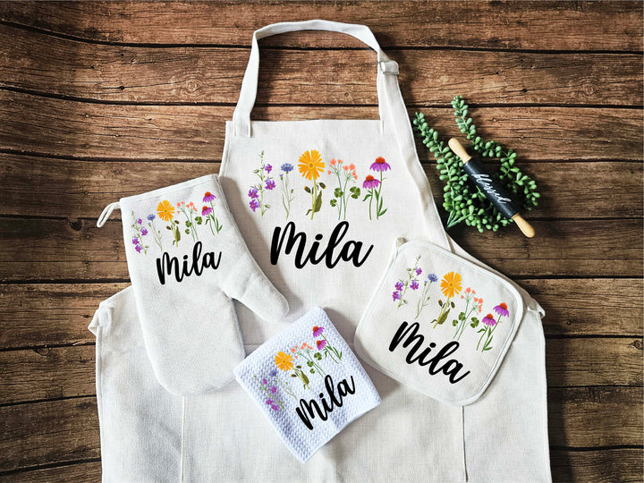 Personalized Apron & Oven Mitts Set for Women