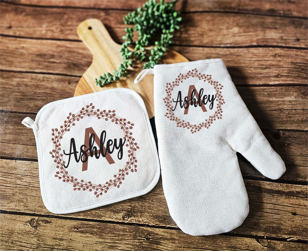 Personalized Monogrammed Apron for women with pocket Custom Holiday gift Oven mitts and Potholder Personalized dish towel Cooking Apron