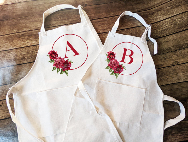 Personalized Apron for Women - Custom Monogram with Initials and Pocket - Customized Name Apron - Ideal Mom Gift and Cute Kitchen Linen