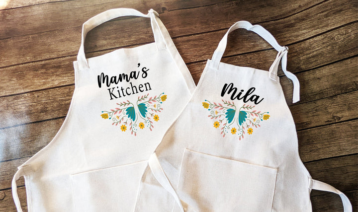 Personalized Gift Apron with pocket and adjustable strap Grandma birthday gift Baking Kitchen Linen apron for mom Custom Gift from daughter