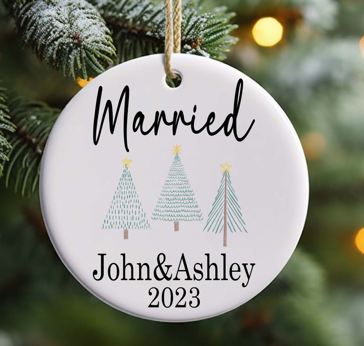 Personalized Married Christmas ornament Mr and Mrs Christmas Ornament Custom couple Christmas ornament First Christmas tree family ornament