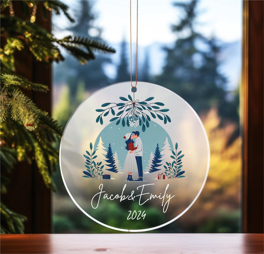 First Christmas Couple Ornament 🎄 | Personalized Glass Ornament 💍 Crystal Gift for Newlyweds & Bridal Showers 🎁 Perfect Holiday Keepsake!