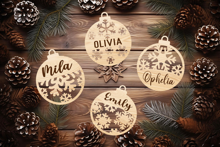 Custom Family Ornament with Name 🎄 | Personalized Holiday Tree Decoration 🎁 Perfect Keepsake for Your Loved Ones! ✨