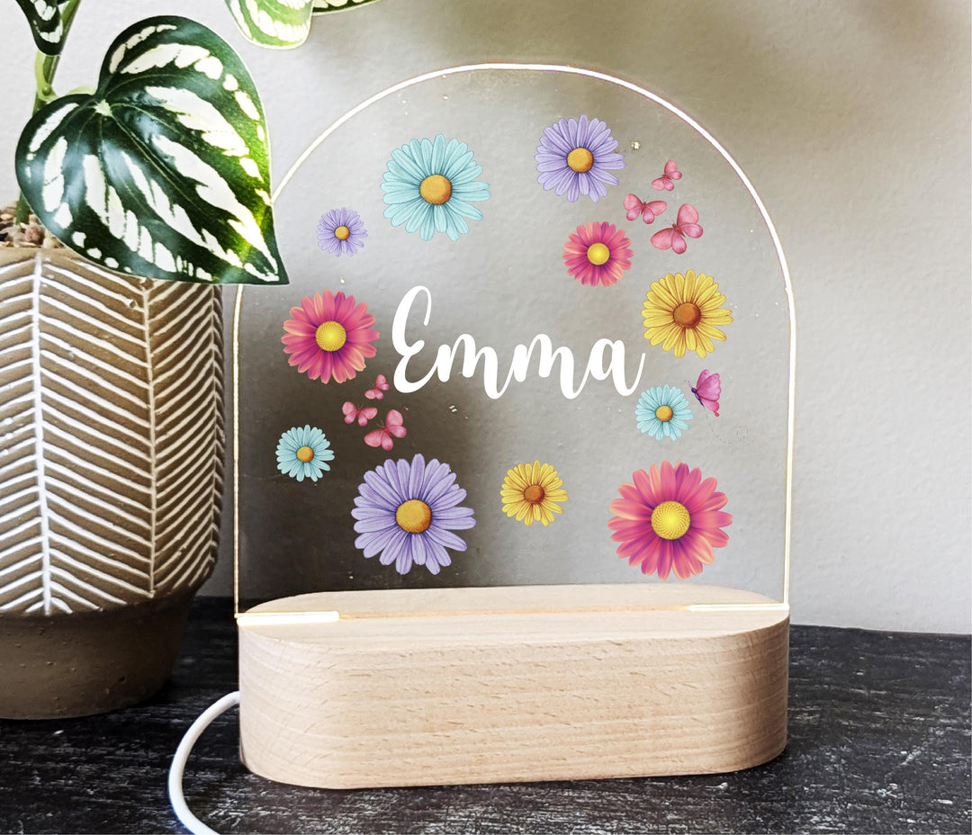 Personalized Daisy Night Light – Custom Name Baby Girl Gift
