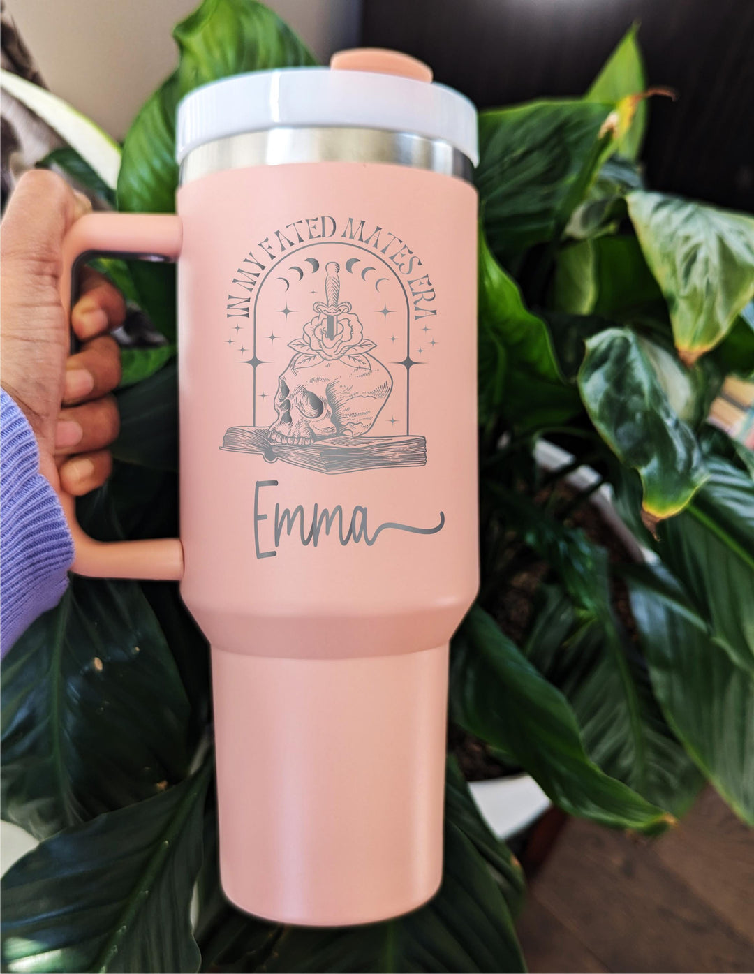 Custom Fated Mates Tumbler – Gothic Skull Design with Name | Fantasy Romance Gift | Witchy personalized Mug for Book Lovers &amp; Spooky Vibes
