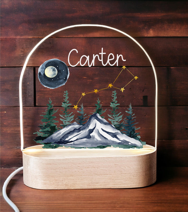 Personalized Kids Night Light – Custom Name Nursery Lamp with Mountain and Constellation Design, Woodland Bedroom Decor
