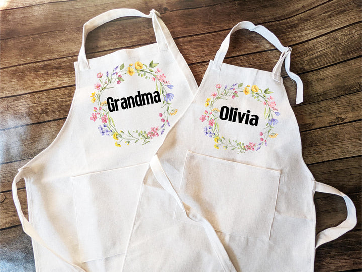 Christmas Kids Apron with Name | Personalized Baking Apron | Holiday Cooking Gift for Kids | Matching Grandma and Me Aprons