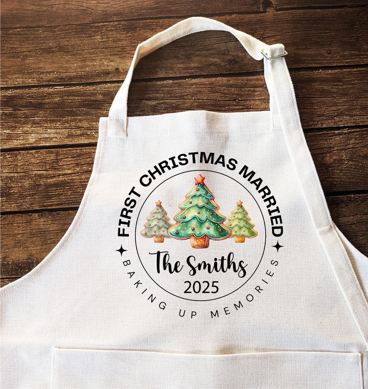 Personalized Couple Apron Set – “First Christmas Married” Custom Name Aprons with Christmas Cookie Tree Design, Newlywed Holiday Gift