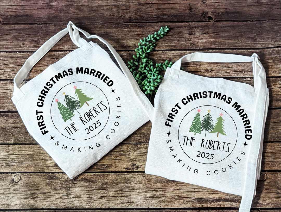 First Christmas Married Personalized Couple Apron Set&nbsp;Custom Name Aprons with Christmas Cookie Tree Design, Newlywed Holiday Gift