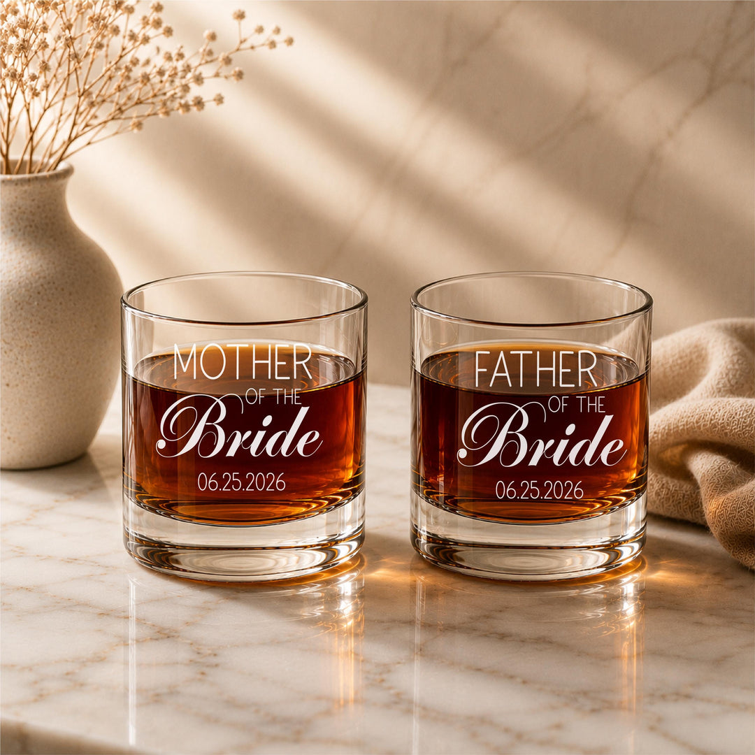 Mother of the bride Father of the bride gift glass with wedding date Groom mom wedding gift from bride Parents Wedding Gift