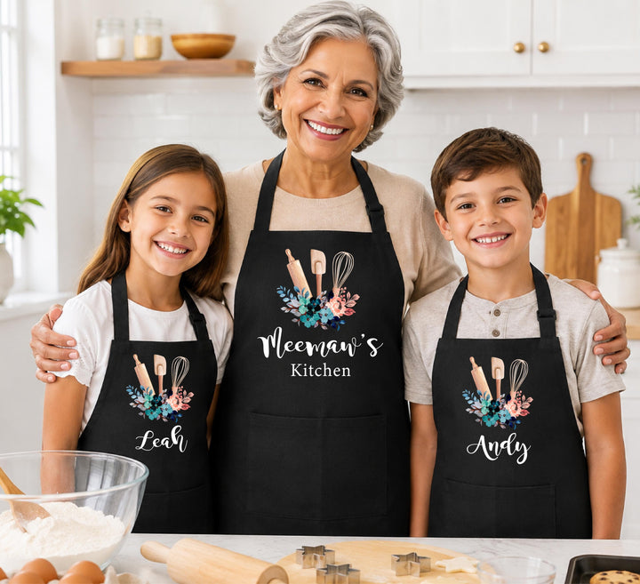 Personalized Grandma &amp; Kids Aprons, Custom Grandma Kitchen Apron, Matching Grandmother Grandkids Aprons, Baking Gift for Grandma