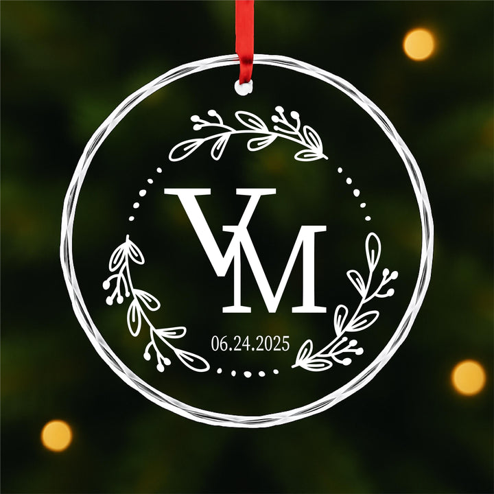 Custom Initials Couple Ornament – Newlywed Leaf Keepsake