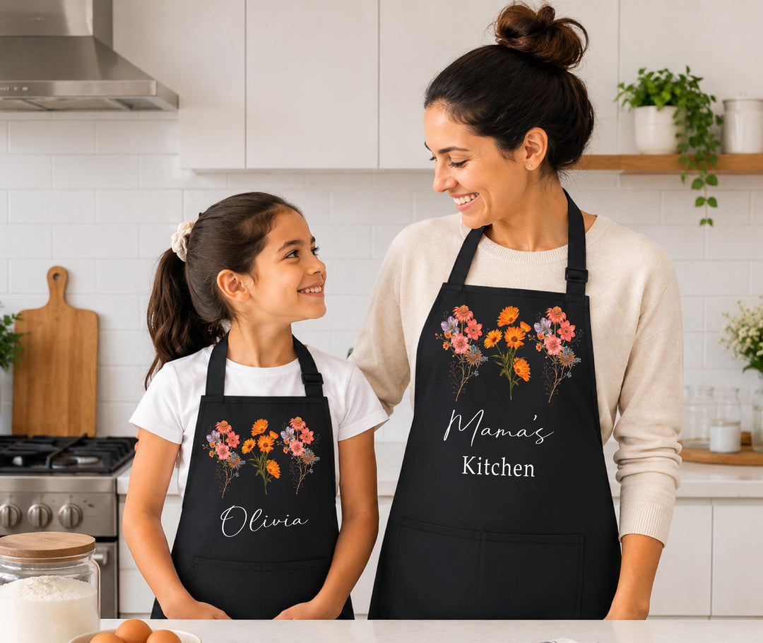 Custom Family Aprons for Mom Grandma &amp; Kids, Personalized Baking Apron, Mother Daughter Cooking Gift, Grandma Granddaughter Matching Aprons